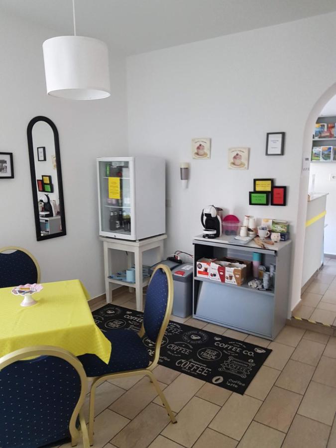 Garni Elisabetta Hotel Gordola Bagian luar foto